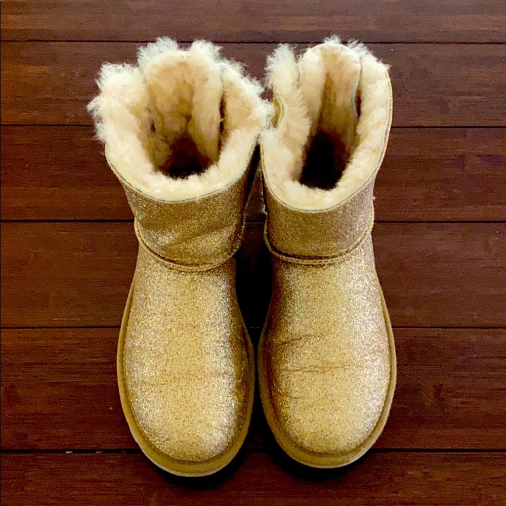Size 7 sold glitter sparkly UGGs - barely worn